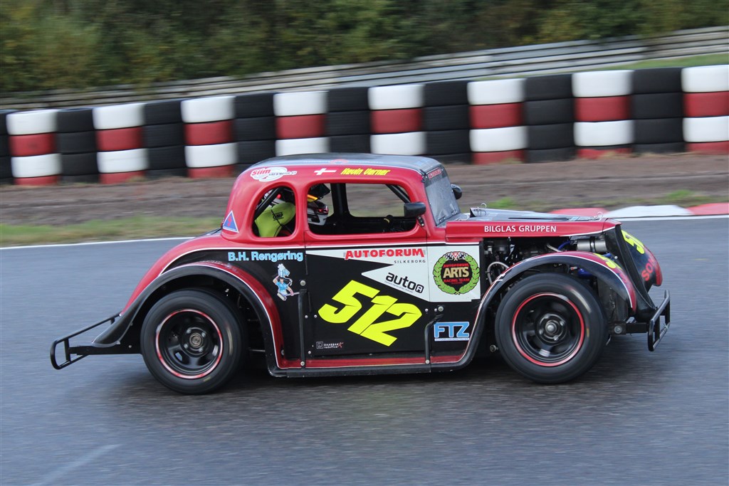 Tredje Legends Car Cup titel kørt i hus af Kevin Verner.
(Foto: Motorsporten.dk)